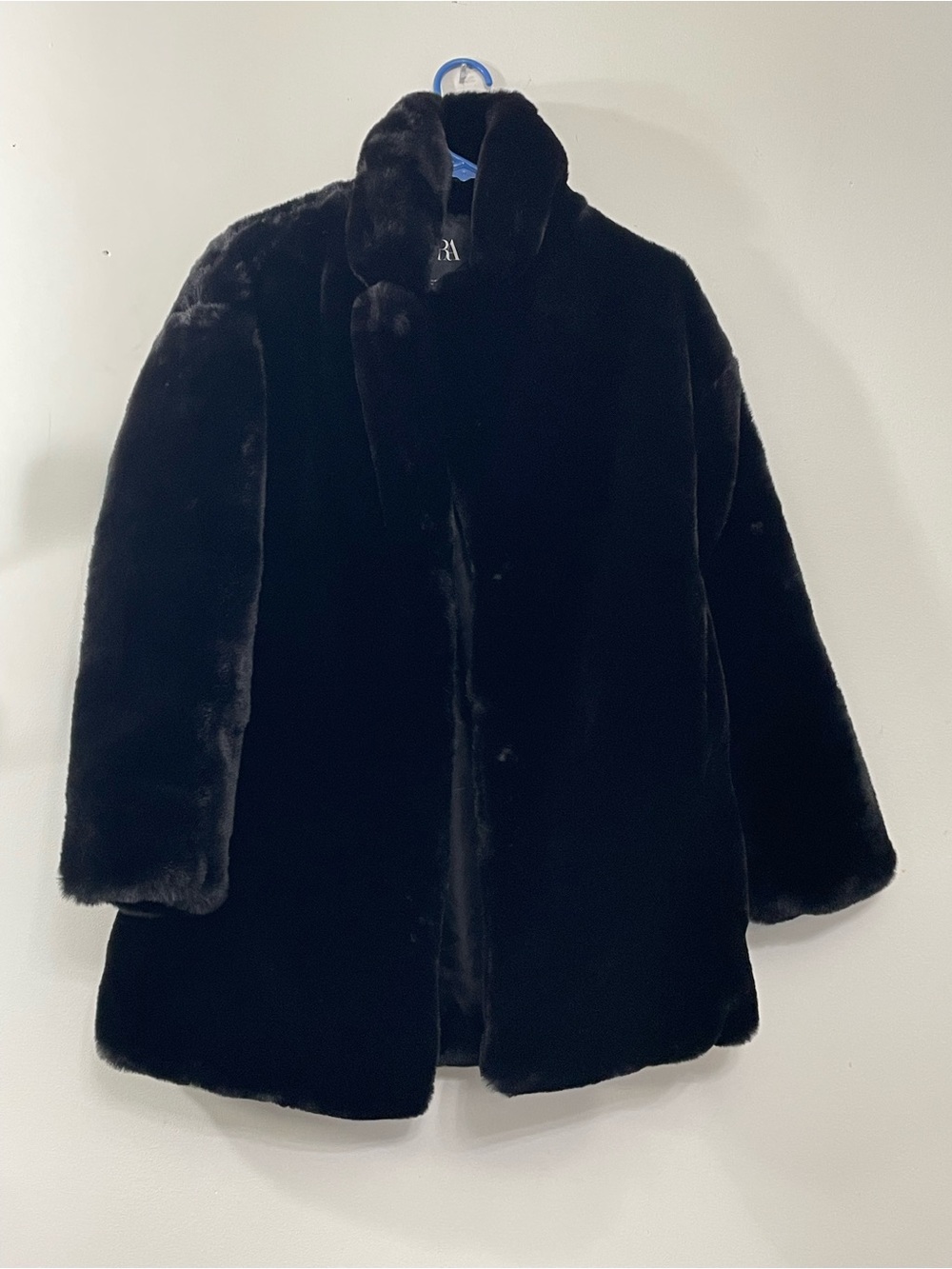 Zara Black Faux Fur Women’s XS Coat Jacket XS Elegant Winter